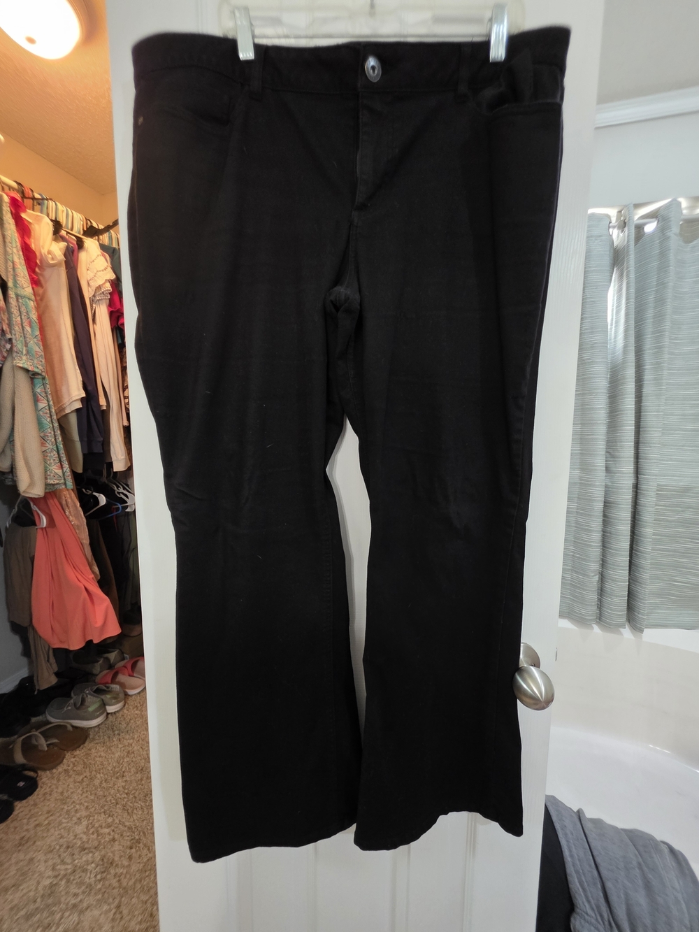 Liz Claiborne Black Women's Straight-Leg Trousers